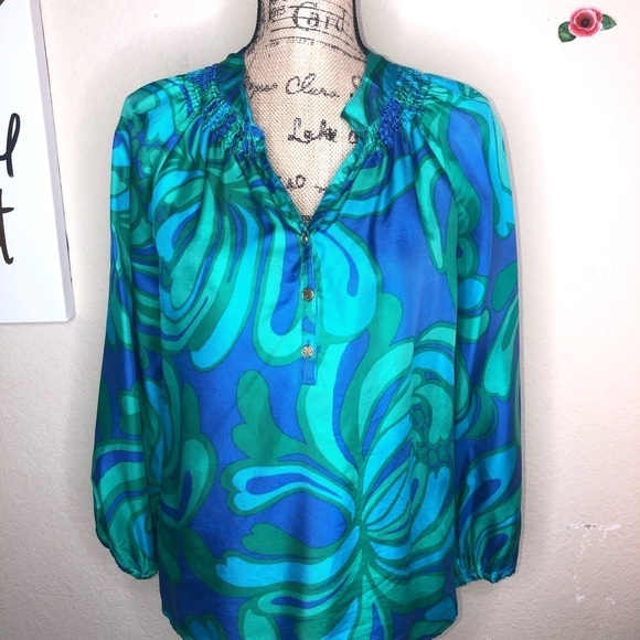 Lilly Pulitzer Elsa Silk Blouse with Smocked Neckline, Blue & Turquoise Size S - Picture 1 of 8